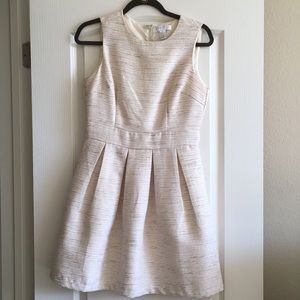 Forever 21 beautiful white and gold dress. Size M